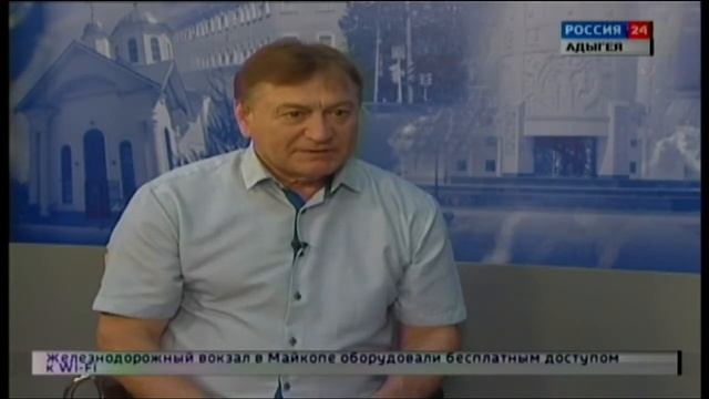 Интервью художественного руководителя театра Юнуса Сулейманова смотреть онлайн