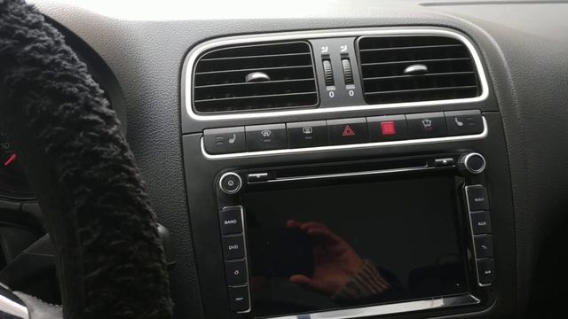 Volkswagen Polo sedan. Автовключение подогрева сидений после автозапуска. смотреть онлайн