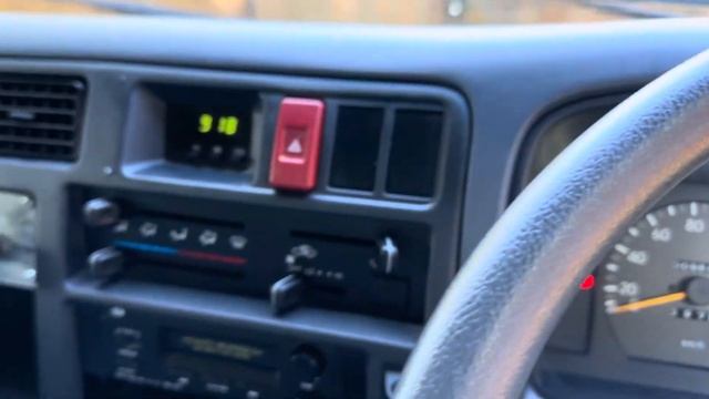 1996 Toyota HiAce Quad Cab fire service truck cold start смотреть онлайн