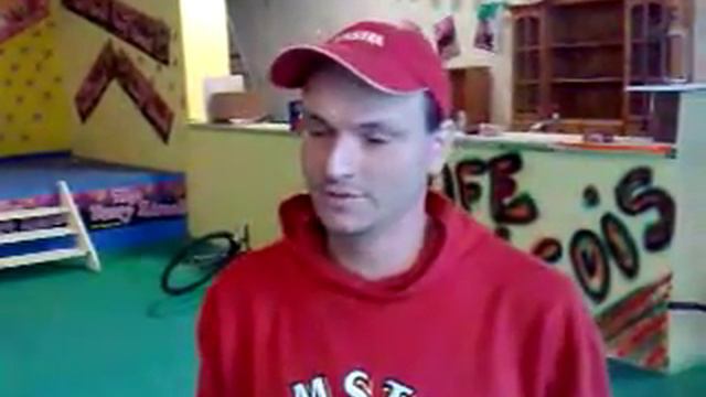 Café Jeffrey's in Sas van Gent tijdelijk weer open смотреть онлайн