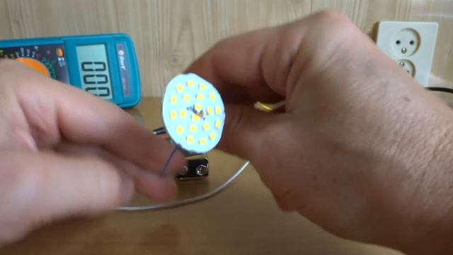 ВЕЧНАЯ СВЕТОДИОДНАЯ ЛАМПОЧКА ( Как её сделать Самому ) смотреть онлайн