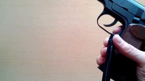 Пневматический пистолет Gletcher APS