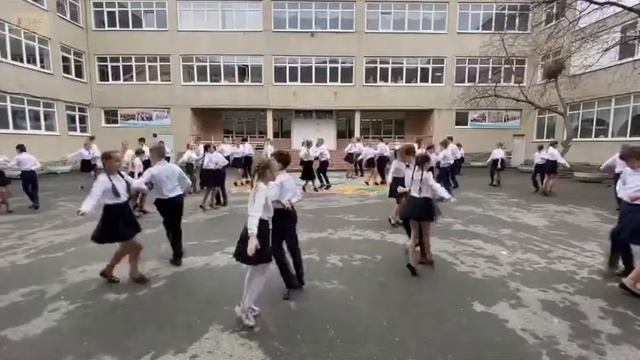 «Севастопольский вальс» МАОУ лицей №12 смотреть онлайн
