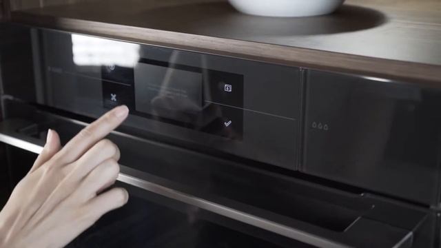 Автоматическая программа приготовления 'Птица' в духовом шкафу ASKO смотреть онлайн