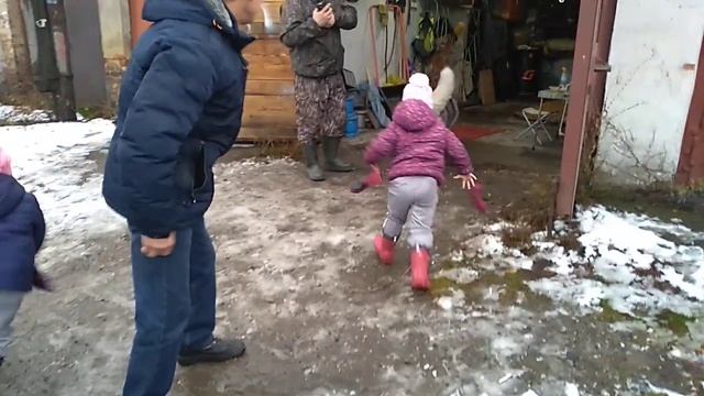 Отмечаем день автомобилиста с друзьями! #праздник,#шашлык,#деньавтомобилиста. смотреть онлайн
