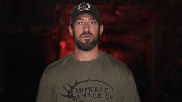 This Buck Got Ambushed!! I Iowa Monster I Red Arrow I Full Episode смотреть онлайн