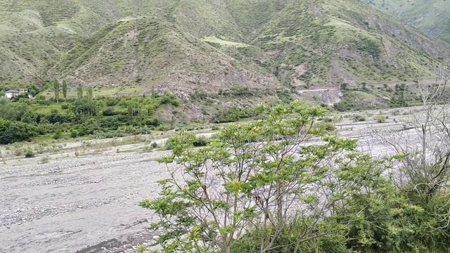 Приток реки Самур. Ахты чай. смотреть онлайн