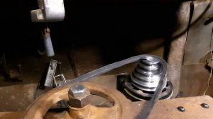 Дополнительный блок шкивов.Уменьшаем обороты   в два  рази на  Китайском сверлильном станке  .