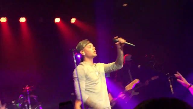 Kane Brown- There Goes My Everything смотреть онлайн