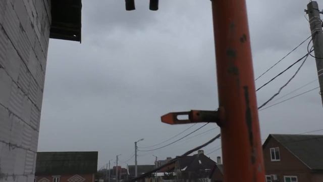 ХАЛЯВНОЕ утепление( ОПИЛКИ+СТРУЖКА)перекрытия холодного чердака. КУСТАРНЫЕ технологии ДА или НЕТ? смотреть онлайн