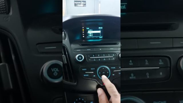 Como reiniciar mantenimiento Ford Focus 3 2017. Hoy to Reset maintenance Ford Focus 3 1.6 2017 смотреть онлайн