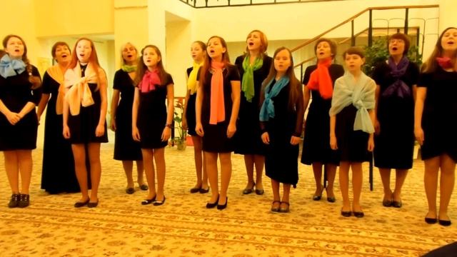 Очень красиво поют в картинной галерее. смотреть онлайн