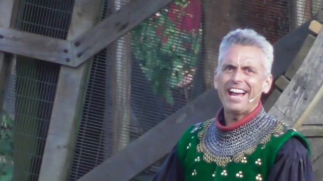 Trebuchet In Action - Warwick Castle