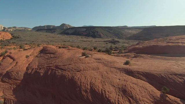Snow Canyon, Utah - Southern Utah 4K Fly through with DJI FPV - Relaxing Music смотреть онлайн