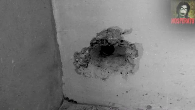 Истории на ночь - Дыра в стене