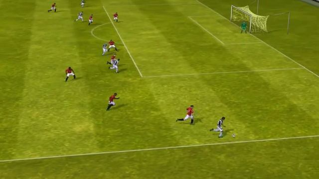 Забил чужой ногой. Автогол FIFA 13 iPhone/iPad - Juventus vs. Manchester Utd смотреть онлайн