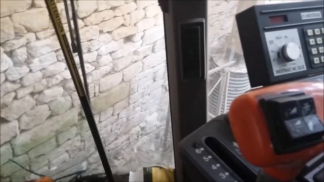 petite vue sur John Deere 9600, deux mois avant la moisson de 2017 смотреть онлайн