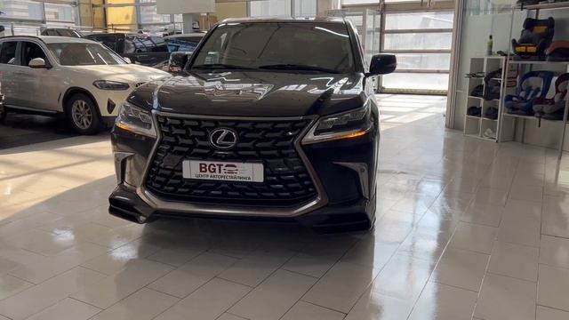 бегающие поворотники делаем на примере LX570 смотреть онлайн