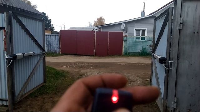 Привод для распашных ворот наружу. BFT. смотреть онлайн