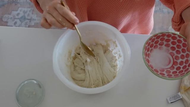 BAKE WITH ME | Sourdough bread! смотреть онлайн