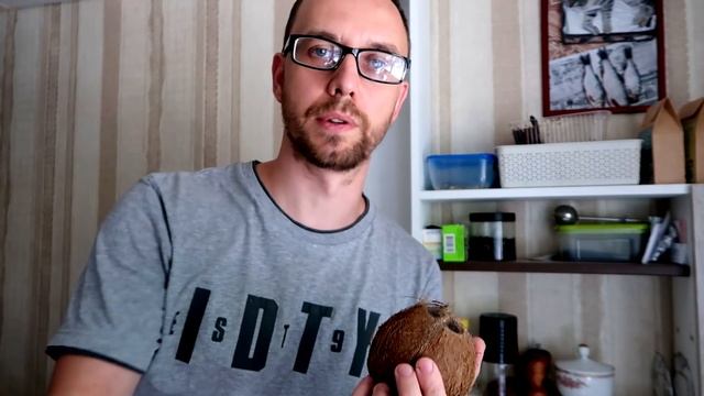 КАК ОТКРЫТЬ КОКОС и собрать КОКОСОВОЕ МОЛОЧКО смотреть онлайн
