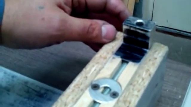 Новый стол для циркулярки с фрезером смотреть онлайн