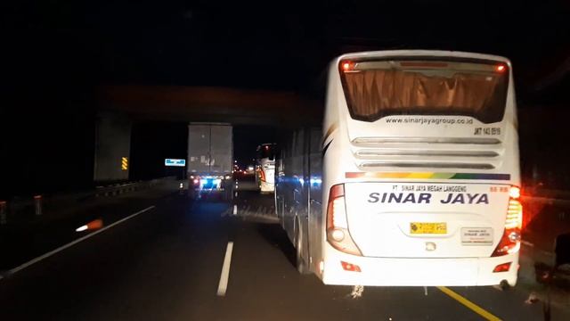 Reaksi Pandawa 87 di PHP in Salah Satu Dari Twenty Bus Sinar Jaya смотреть онлайн