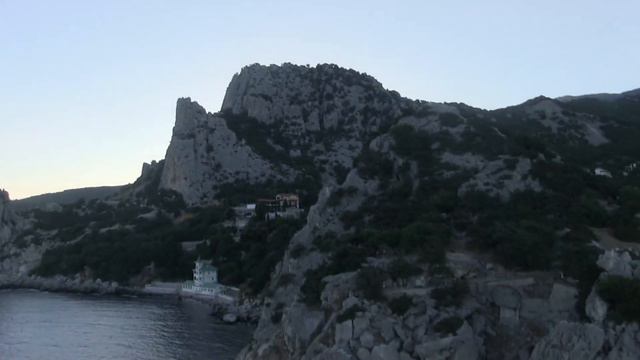 Симеиз. Восхождение на скалу Дива на закате. Вид на Голубой Залив. Купание в море (NMT 1, июнь 2019 смотреть онлайн