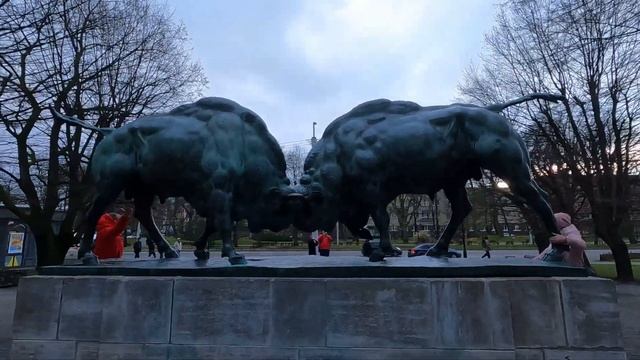 Калининград готовится к НОВОМУ ГОДУ. Ждем туристов. Верхнее озеро, лебеди. Хомлины ОСЕНЬ 2021 смотреть онлайн