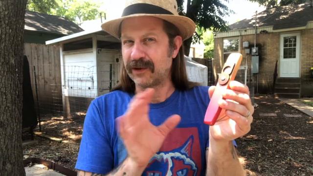 DIY Kazoo Kit from Black Owl Guitars смотреть онлайн