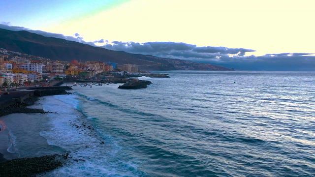 Santa Cruz de Tenerife in 8K ULTRA HD HDR - Canary Islands (60 FPS) **Licenses Available** смотреть онлайн