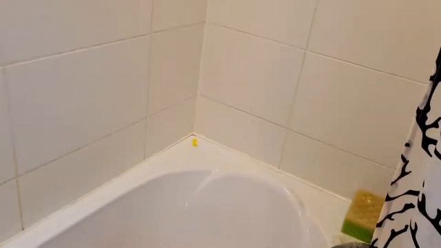 ВАННА С ВОДНЫМИ ШАРИКАМИ. смотреть онлайн