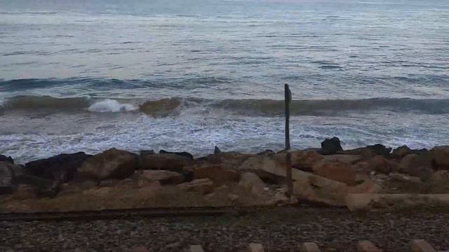 Train journey from Colombo to hikkaduwa смотреть онлайн