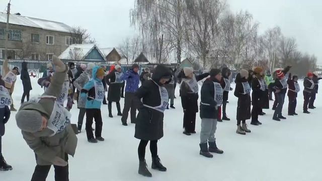 Новогодние семейные игры смотреть онлайн