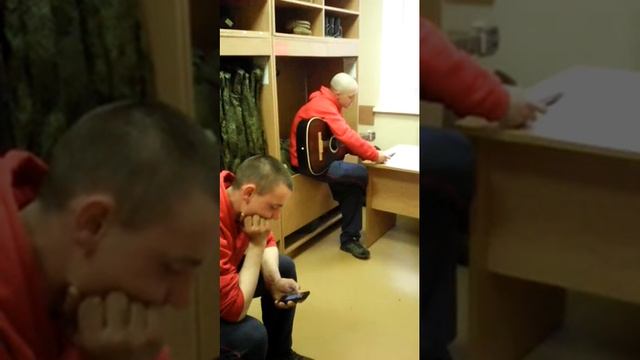 Песни под гитару. Армейские песни - Настя, подари мне счастья #песниподгитару #гитара #гитарист #то смотреть онлайн