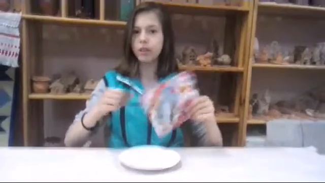 Как сделать декупаж на тарелке смотреть онлайн