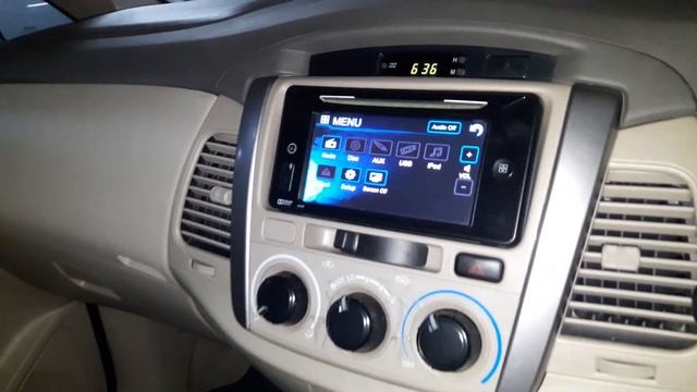 Toyota Kijang Innova 2.5 G A/T 2nd Facelift (2014) review - Indonesia смотреть онлайн