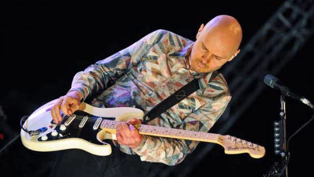 Smashing Pumpkins- Freak at Rams Head Live 7/12/10 смотреть онлайн