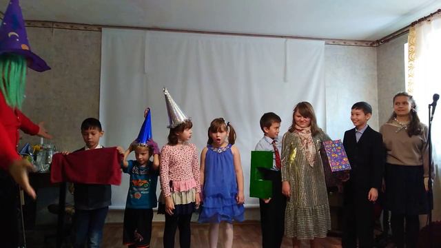 Театрализованное шоу фокусников"Школа чудес". "Где водятся волшебники?" смотреть онлайн
