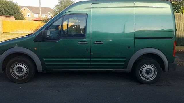 Exterior Video View of 2004 Ford Transit Connect T220L смотреть онлайн