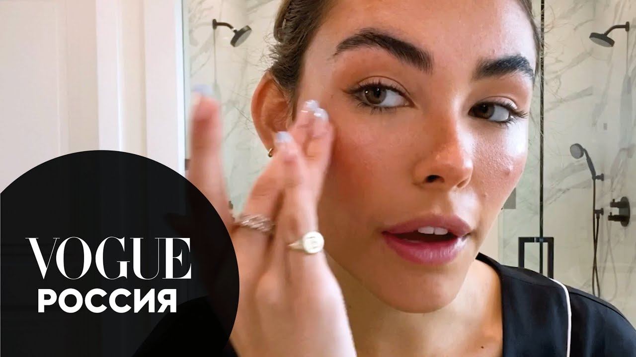 Мэдисон Бир показывает, как наносить мыло для бровей и румяна для повседневного макияжа смотреть онлайн