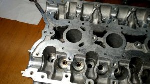 Как удалить герметик Loctite Лада Приора универсал ??