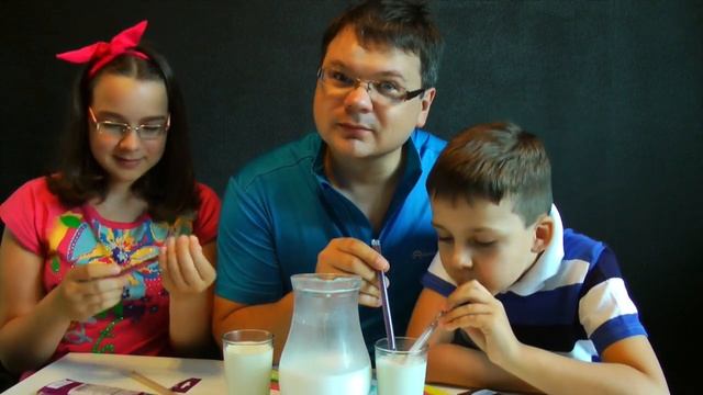 ПРЕВРАЩЕНИЕ ОБЫЧНОГО МОЛОКА! ПЕЙТЕ ДЕТИ МОЛОКО! Вкусные Трубочки Для Молока Муми С Разными Вкусами! смотреть онлайн