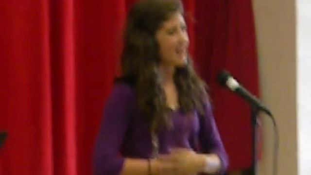 Maddie Singing Rolling in the Deep 2011 смотреть онлайн
