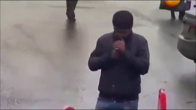 Если люди узнают правду о миграционной политике, они сметут власть. смотреть онлайн