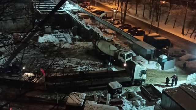 22 января 2021г, 23:20. Работа цементовоза и разгрузка арматуры. смотреть онлайн