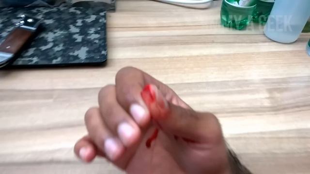 Cut My Finger With Knife During Unboxing iPAD 3 Cover смотреть онлайн