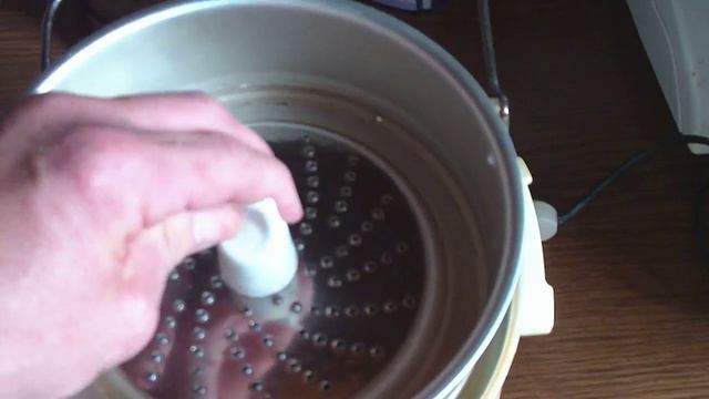 Fare succhi di verdura e frutta con il Braun MP 50 FILE0035.MOV смотреть онлайн