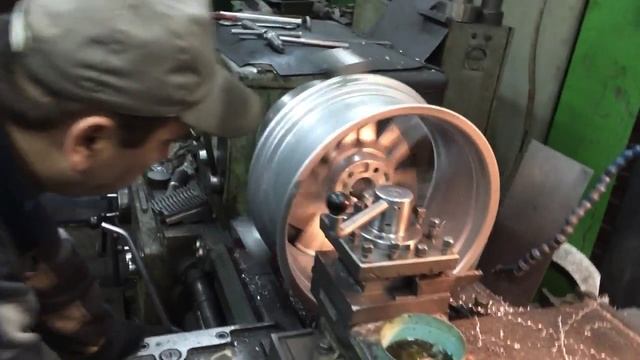 Расточка центрального отверстия диска