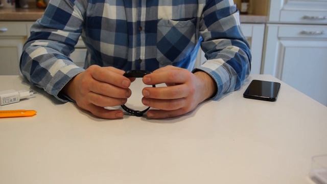 Zeblaze Plug Fitness Bracelet куплено на "Banggood" смотреть онлайн